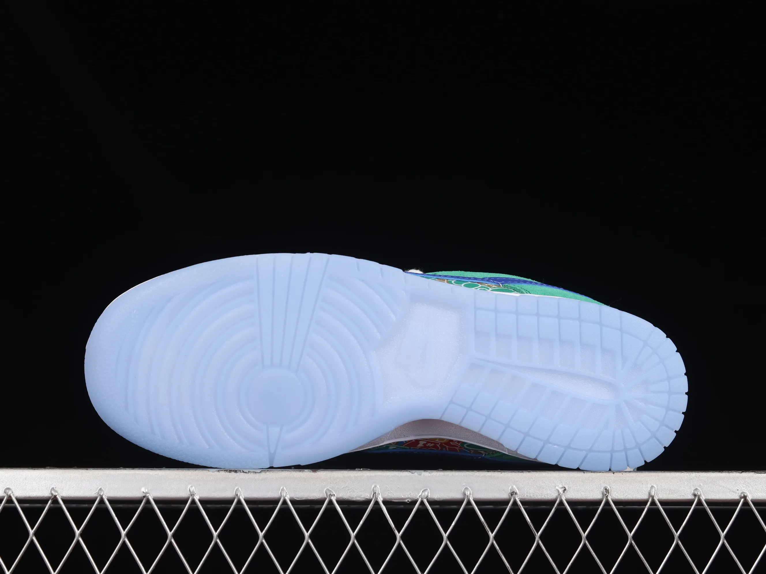 All categories Nk SB Dunk series Nk SB Dunk Low low-top sneakers F version Nk Dunk Low "Foam Finger" foam finger SB low-top casual sneakers DZ5184-300